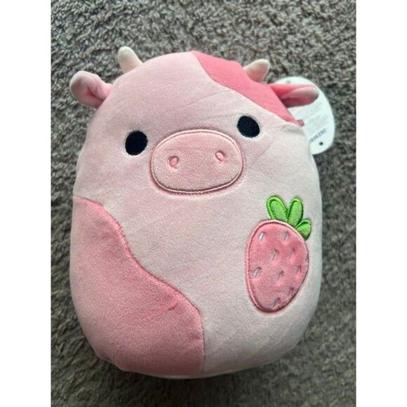Squishmallows Reshma Strawberry Cow Plush RARE Soft Plush 8 inch - Picture 1 of 4